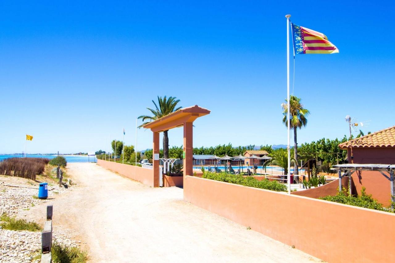 Camping Tres Estrellas Mediterraneo 실세스 외부 사진
