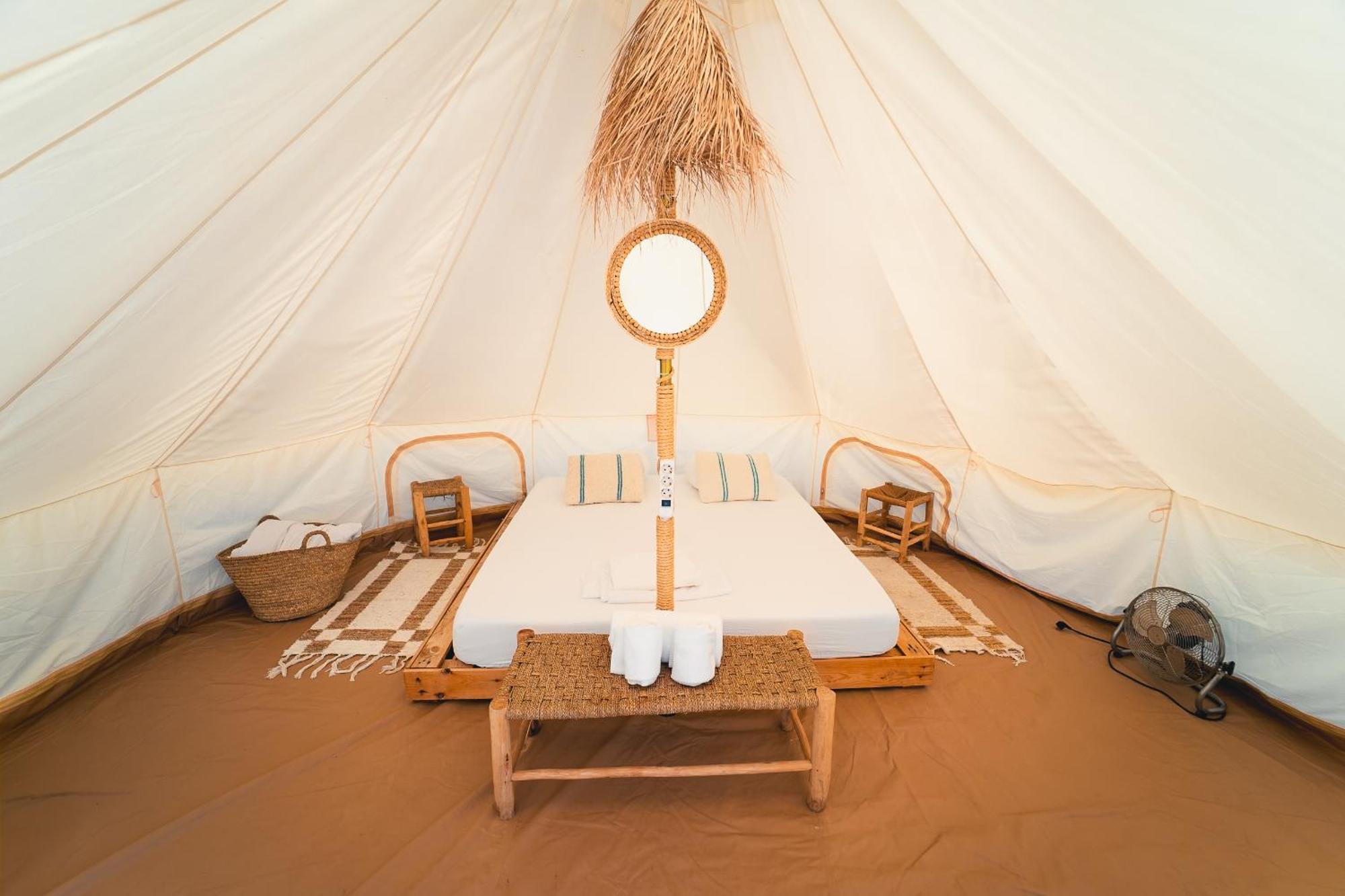 Camping Tres Estrellas Mediterraneo 실세스 외부 사진