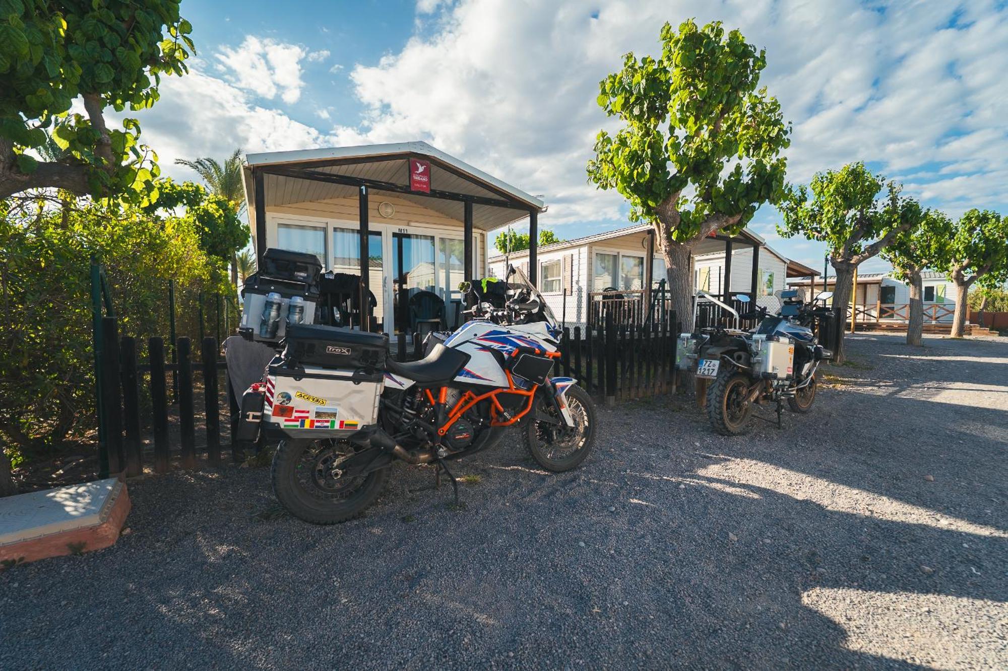 Camping Tres Estrellas Mediterraneo 실세스 외부 사진