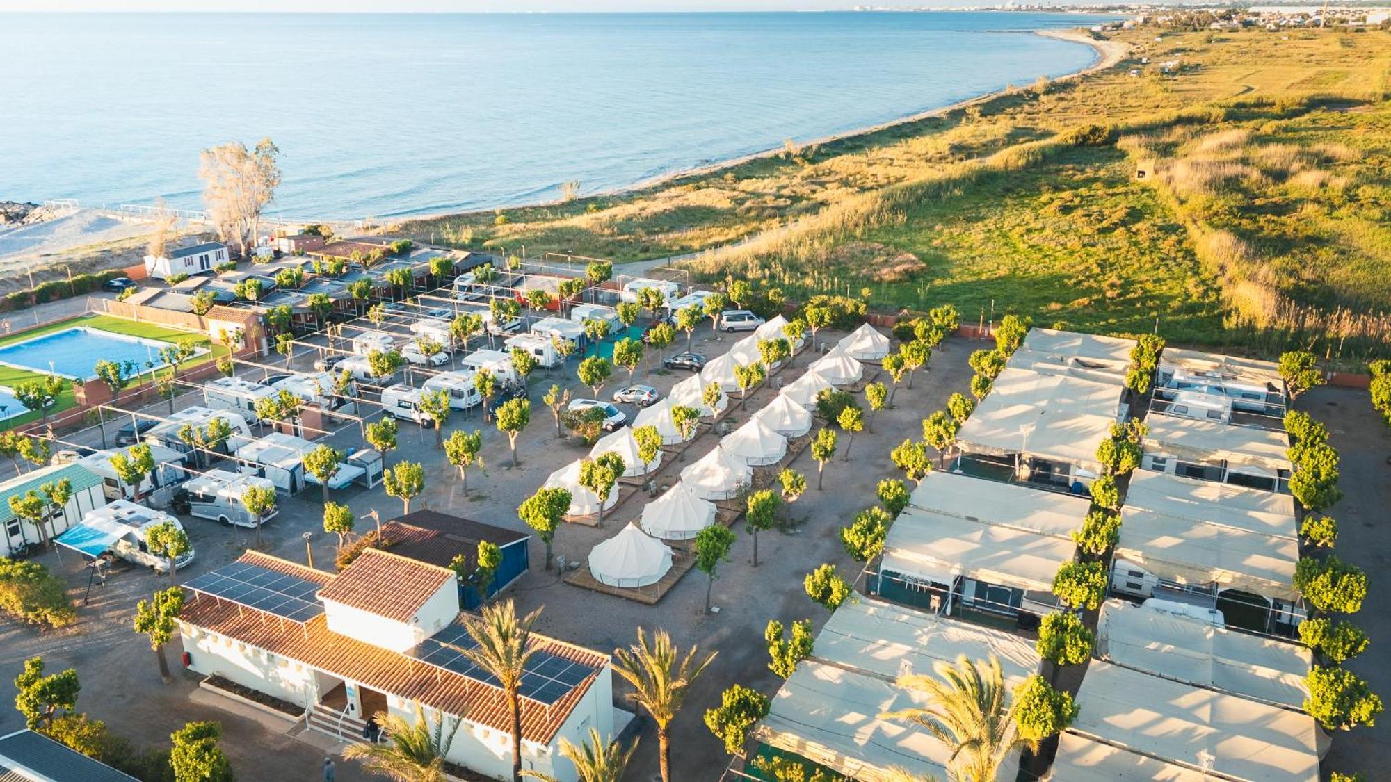 Camping Tres Estrellas Mediterraneo 실세스 외부 사진
